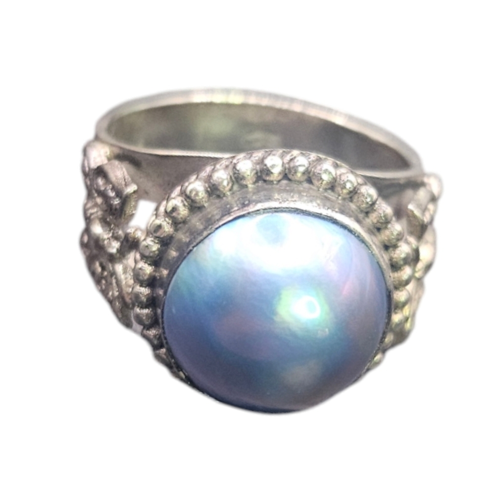 Blue Mabe Pearl Ring - Picture 2 of 11